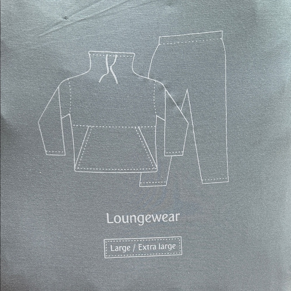 EMRIATES  Loungewear Set